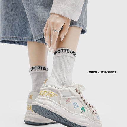 Casual Sneakers Embroidered Sneakers Four-Leaf Clover Shoes Comfortable - White - Size 6(AU6/EU39)