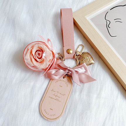 Valentine's Day Preserved Flower Leather Keychain: Romantic and Cute to Carry Around, Perfect for Gifting or Personal Use(GREY)