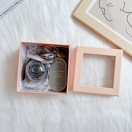 Valentine's Day Preserved Flower Leather Keychain: Romantic and Cute to Carry Around, Perfect for Gifting or Personal Use(GREY)