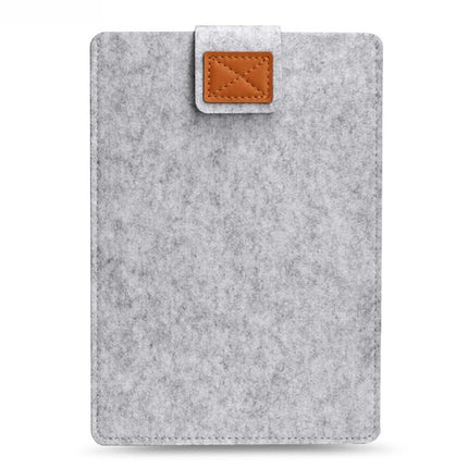 13-inch wool felt sleeve for MacBook Pro and Air, light gray