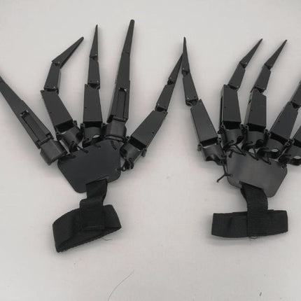 Halloween Articulated Fingers Plastic Party Props Black Spider Claw (right hand) Cartons